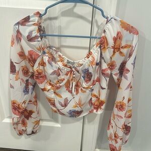 Floral cropped top with bow in front, size medium